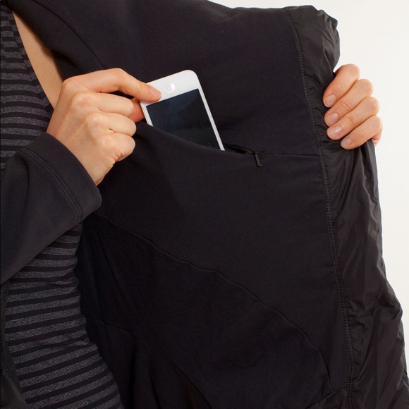 Lululemon Down To The Studio Jacket
Black / Reversible Slub Black Vintage Size 4 - Picture 3 of 16